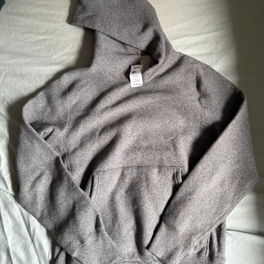TODD SNYDER x CHAMPION HEAVYWEIGHT POPOVER HOODIE in SALT PEPPER MEDIUM $138